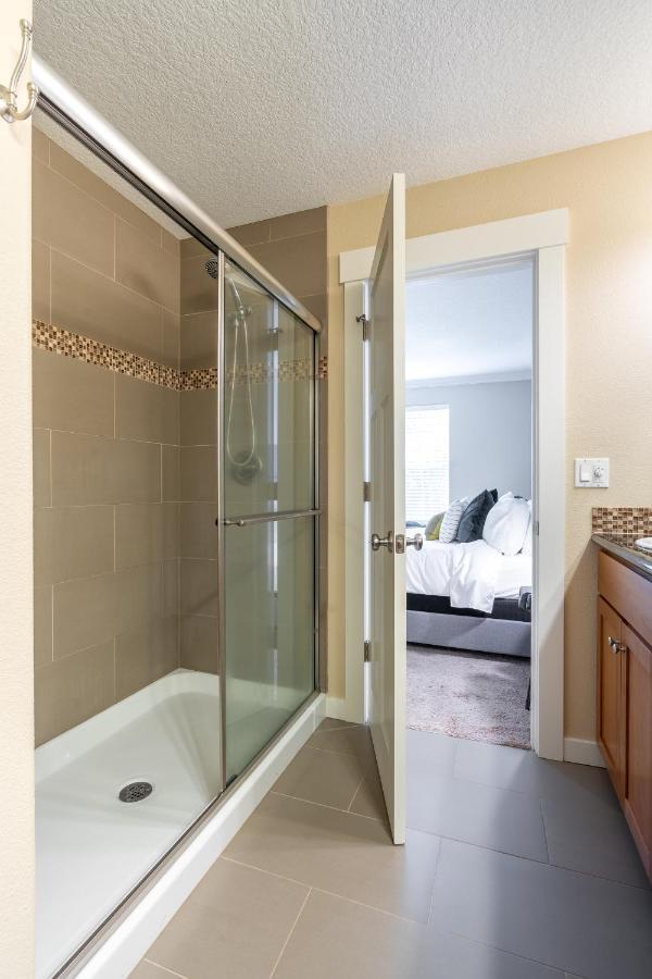 Modern Home, Four Bedrooms, King Beds Tigard Ngoại thất bức ảnh